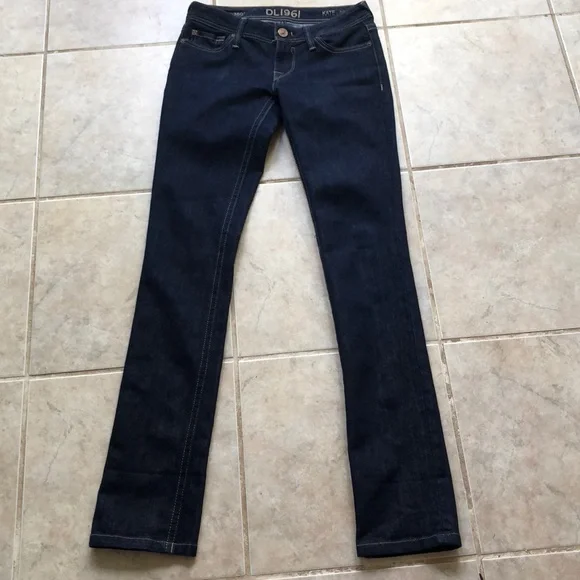 DL1961 Kate Slim Straight Jeans - Picture 5 of 8